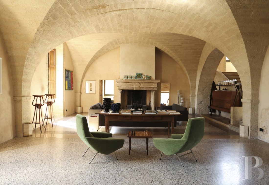 Dans le Gard, au nord de Nîmes, un ancien prieuré du 12e siècle dominant le Gardon - photo  n°8